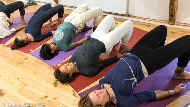 hatha yoga et méditation pour une retraite dans le Beaujolais